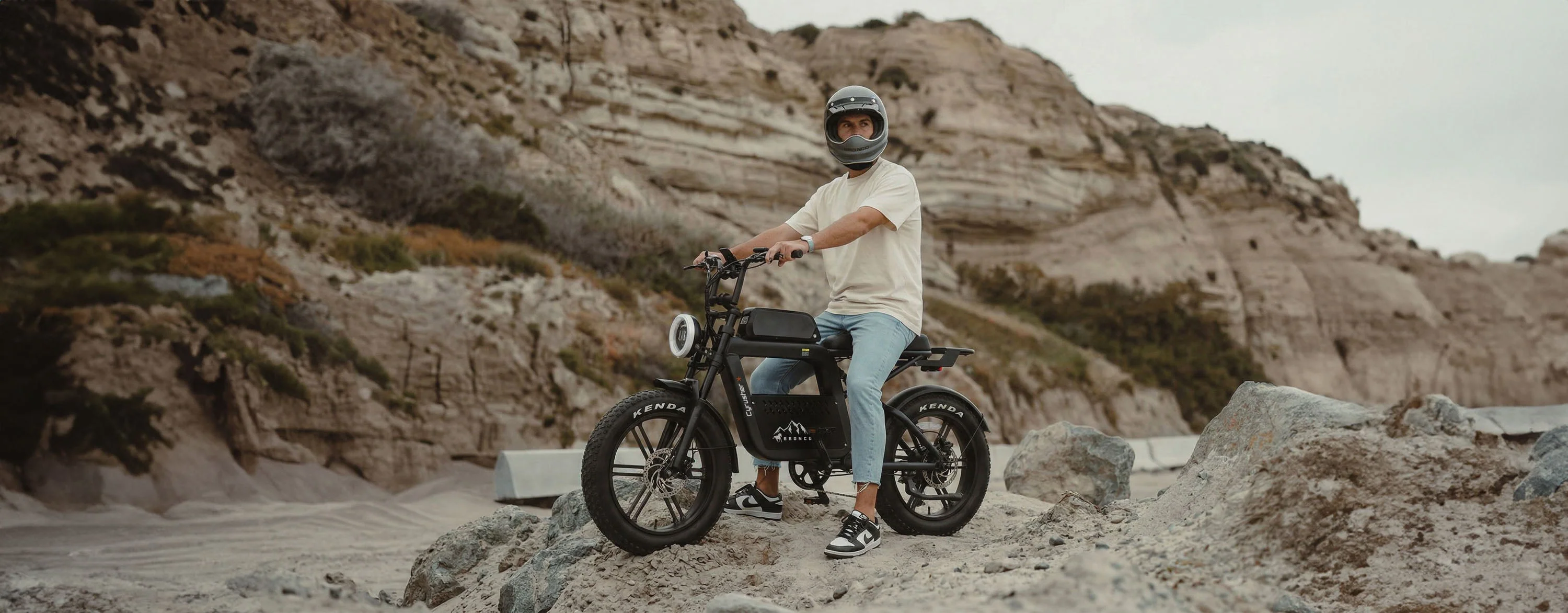 Cyrusher Bronco Moped-Style Electric Bike - Image 10